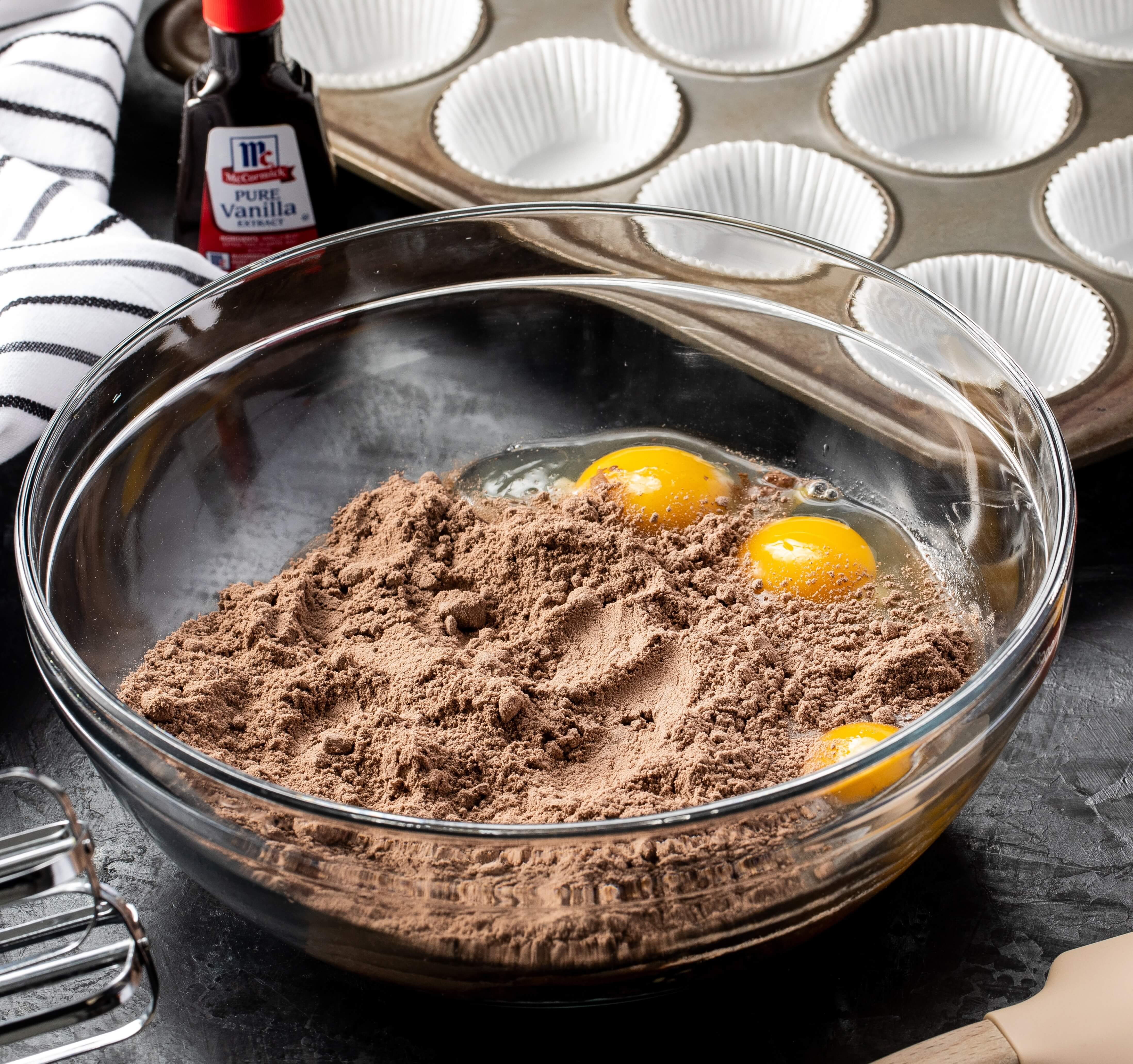 Gluten-Free Dairy-Free Chocolate Frosting_2019-03-13_5660_TSUCALAS (1)
